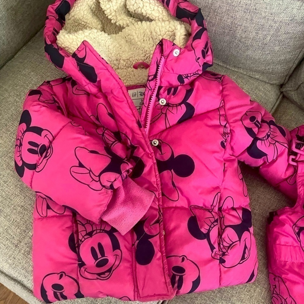 Toddler Gap Disney Mini Mouse Jacket and Snow Pants, size 3 years